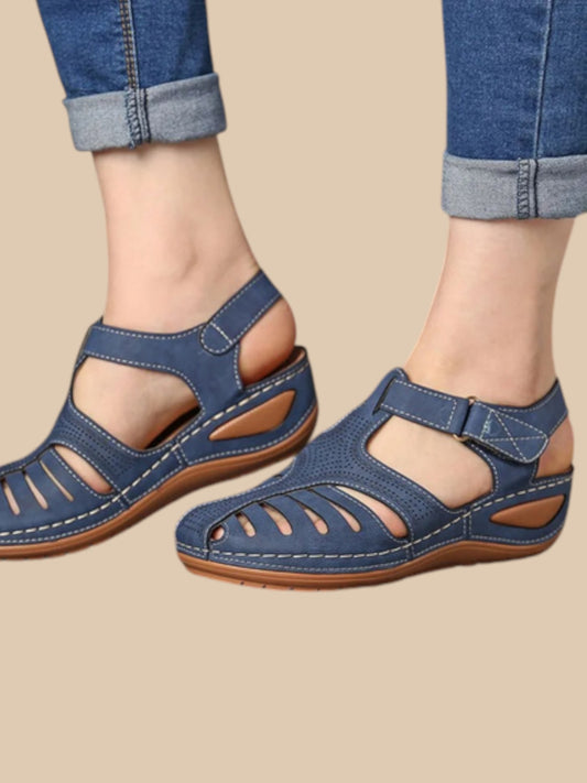 Everyday Step Sandals – Adjustable Strap Walking Design